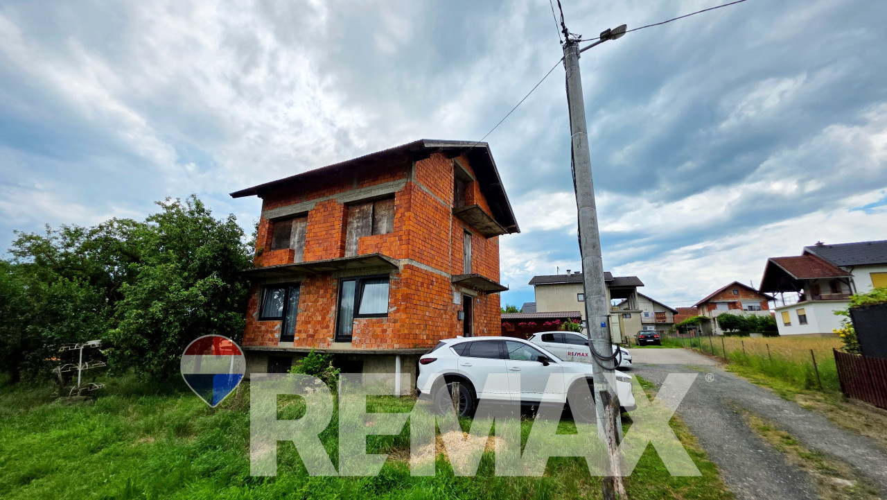 Kuća sa 3 stana | 200m2 - Prijedor 2