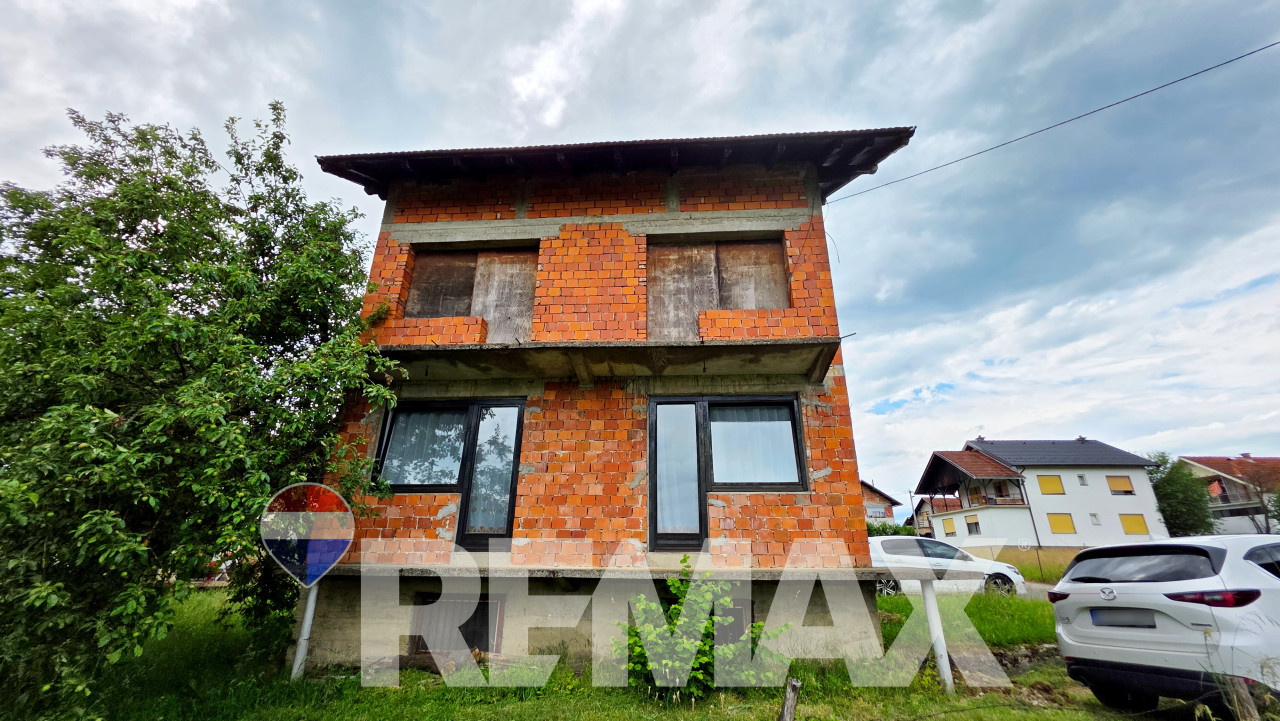 Kuća sa 3 stana | 200m2 - Prijedor 3