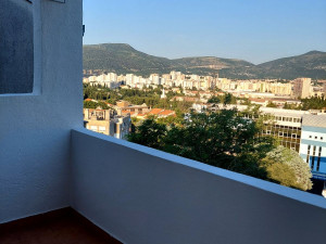 Mostar,Zalik-prodaje se namješten stan, atraktivna lokacija  72m2 photo 3