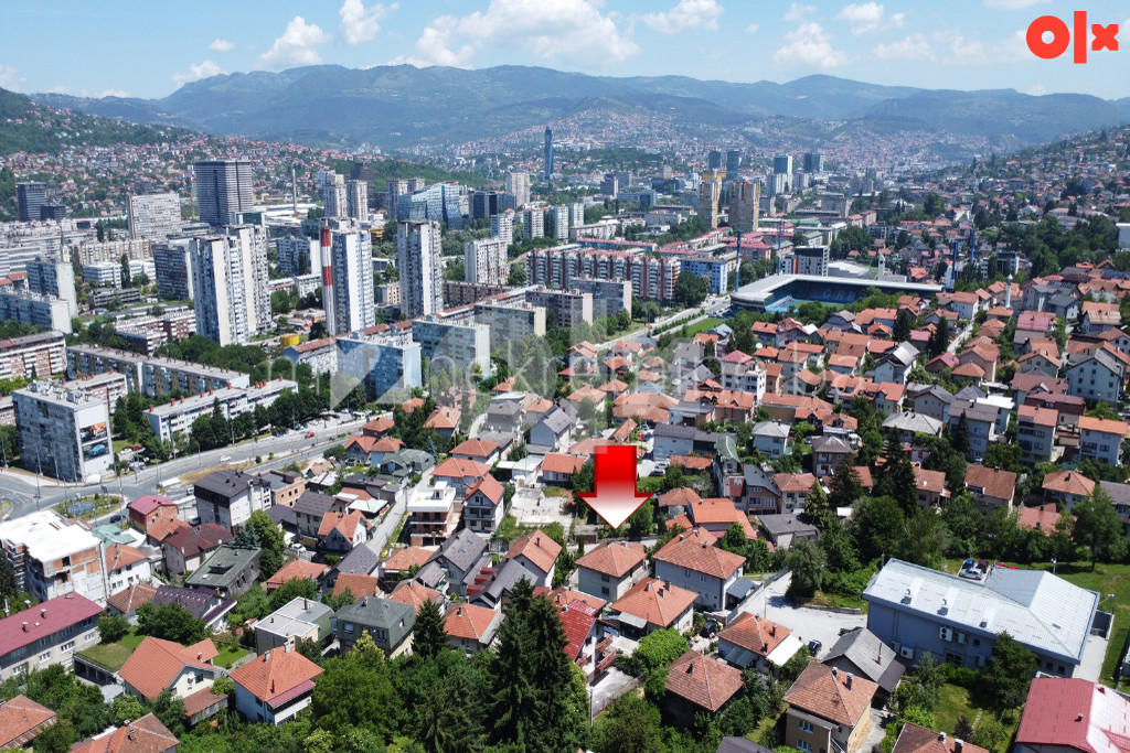 m2: Hrasno / Kuća 220m2 sa tri stana - 150m iznad pekare AS