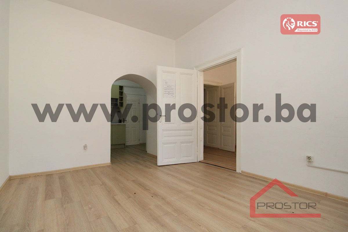 PROSTOR izdaje: Poslovni prostor, 75m2, Skenderija 2
