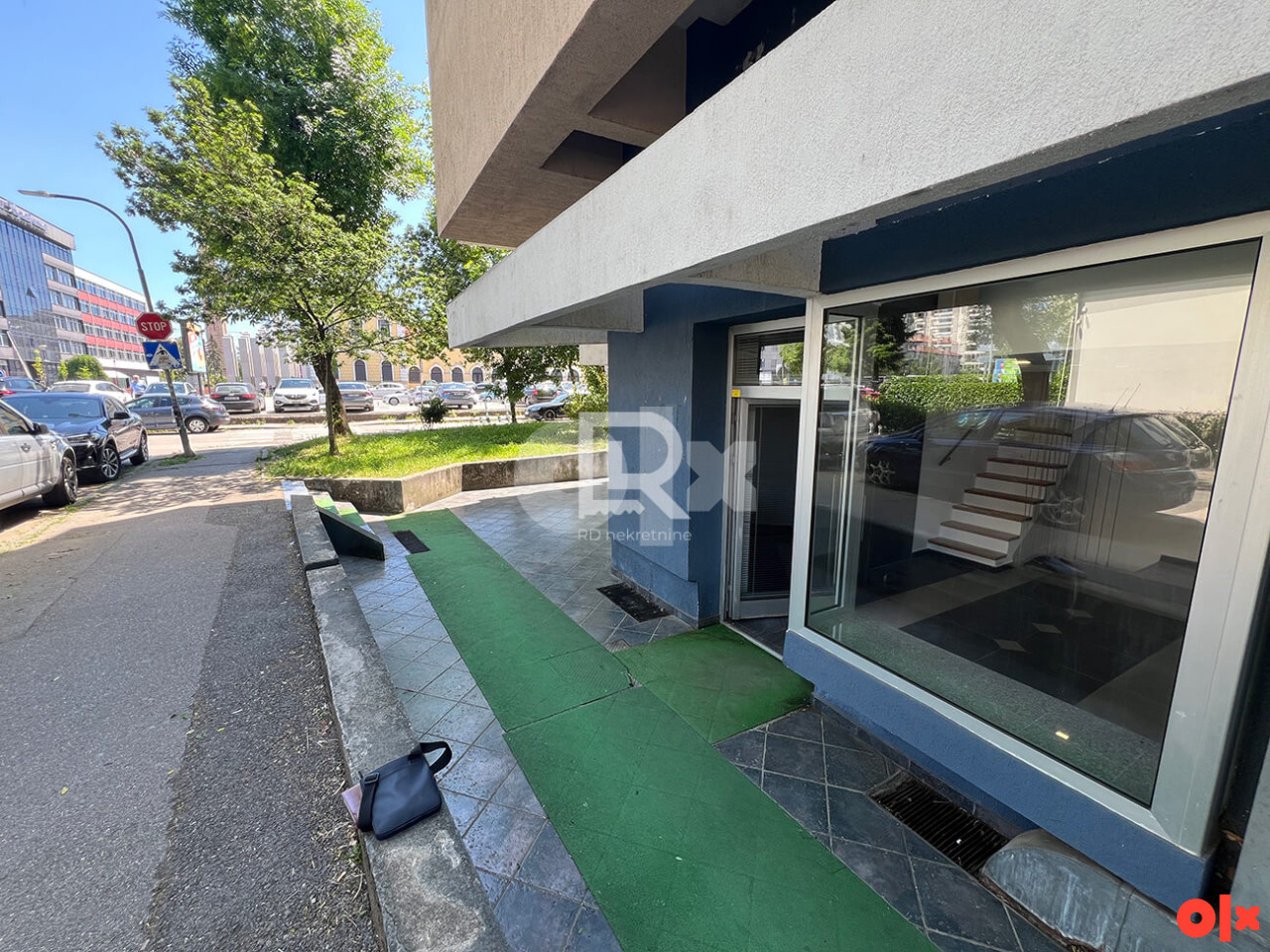 Iznajmljuje se poslovni prostor, 52 m2 Centar
