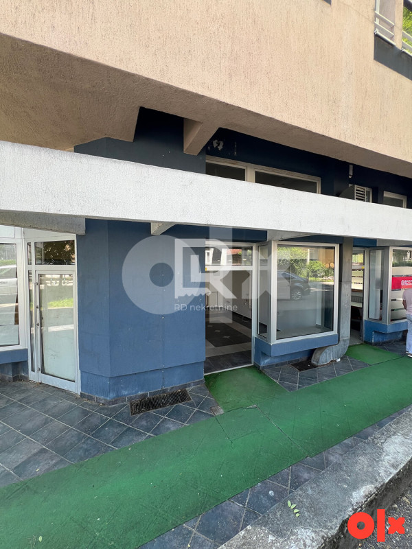 Iznajmljuje se poslovni prostor, 52 m2 Centar 2