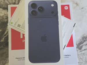 IPHONE 17 PRO MAX 512GB Novo Zapakovano Garancija 1 Godina