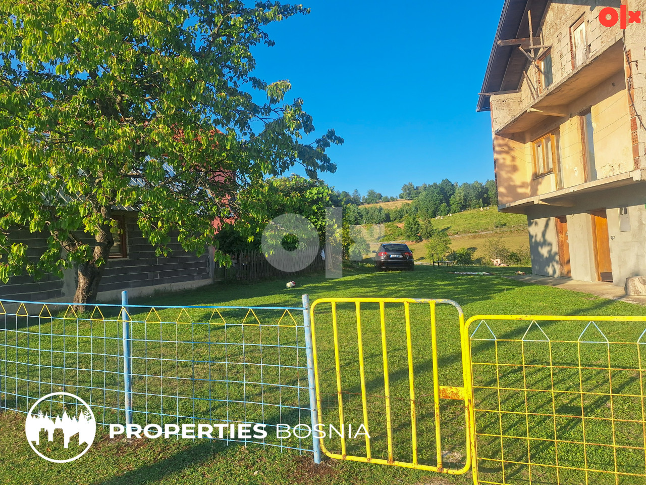 Kuća sa 12.000m2 zemljišta 12