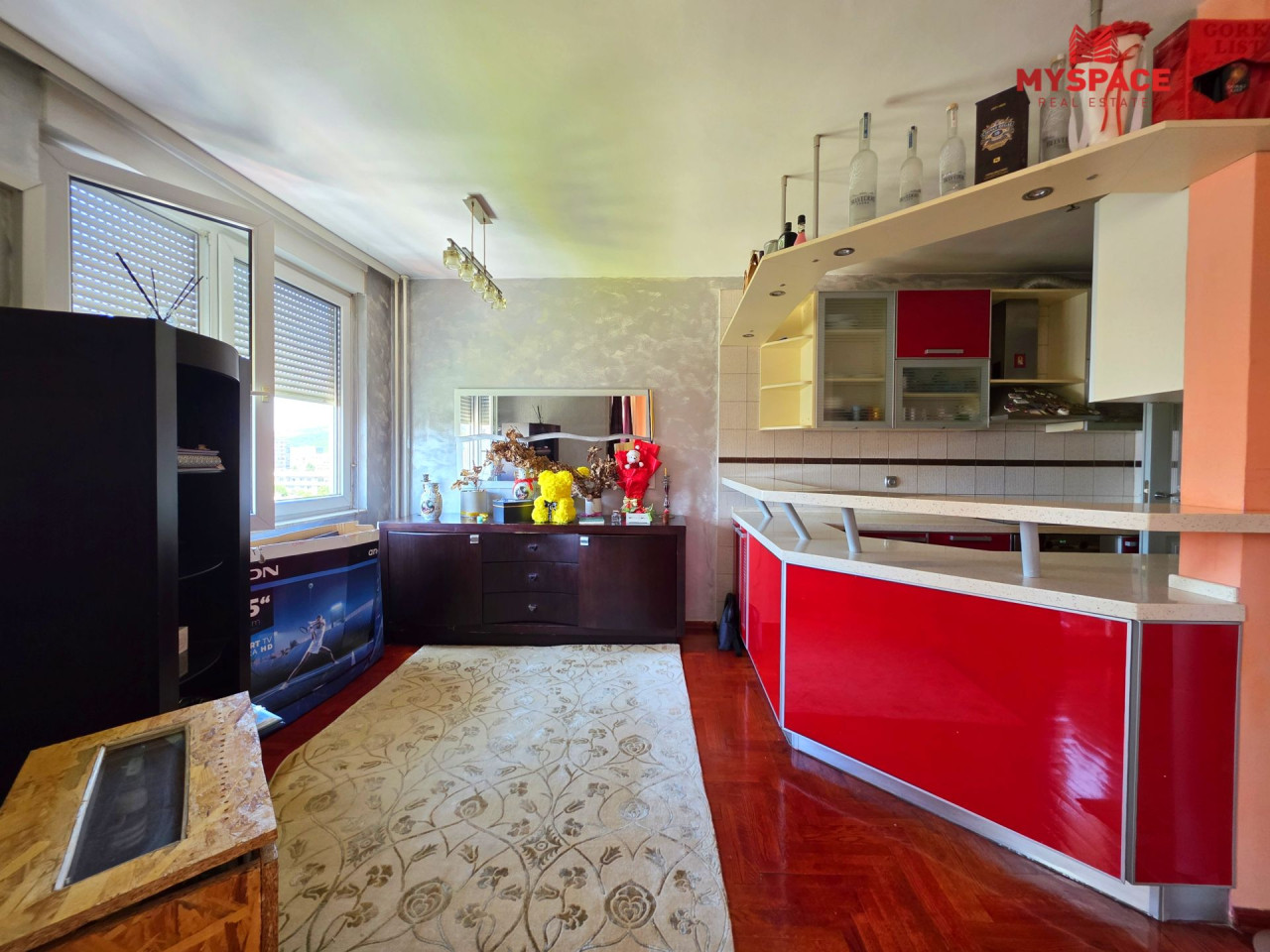 MY SPACE/ Stan/ Grbavica/ LORIS/ NAMJESTEN/ 78(80) m2 6