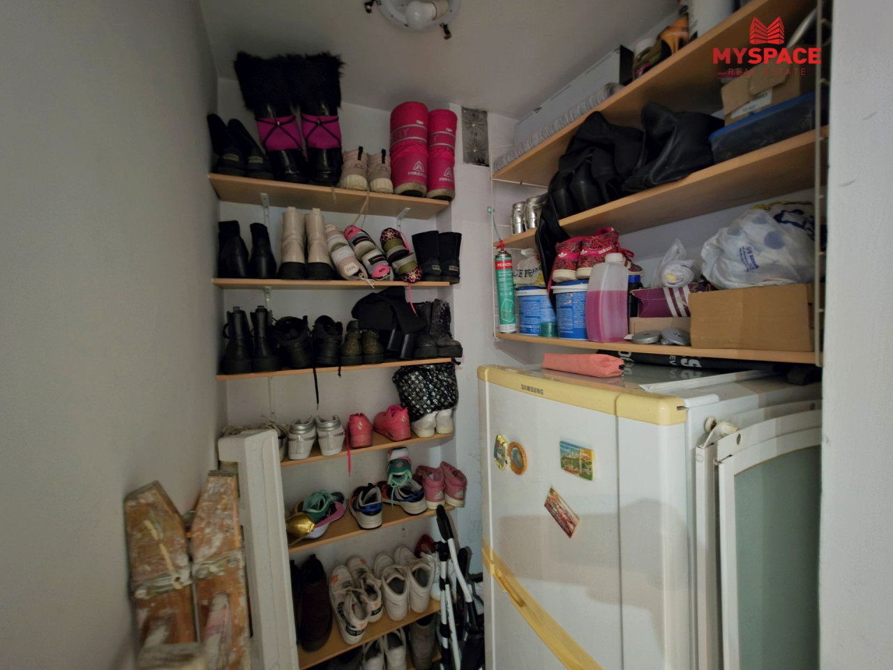 MY SPACE/ Stan/ Grbavica/ LORIS/ NAMJESTEN/ 78(80) m2 13