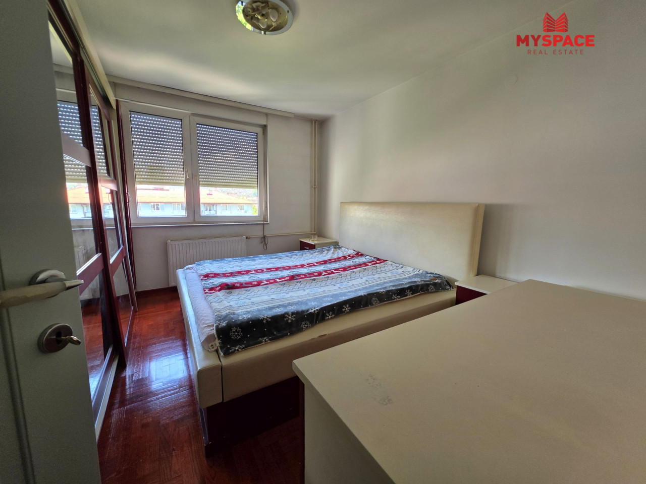 MY SPACE/ Stan/ Grbavica/ LORIS/ NAMJESTEN/ 78(80) m2 21