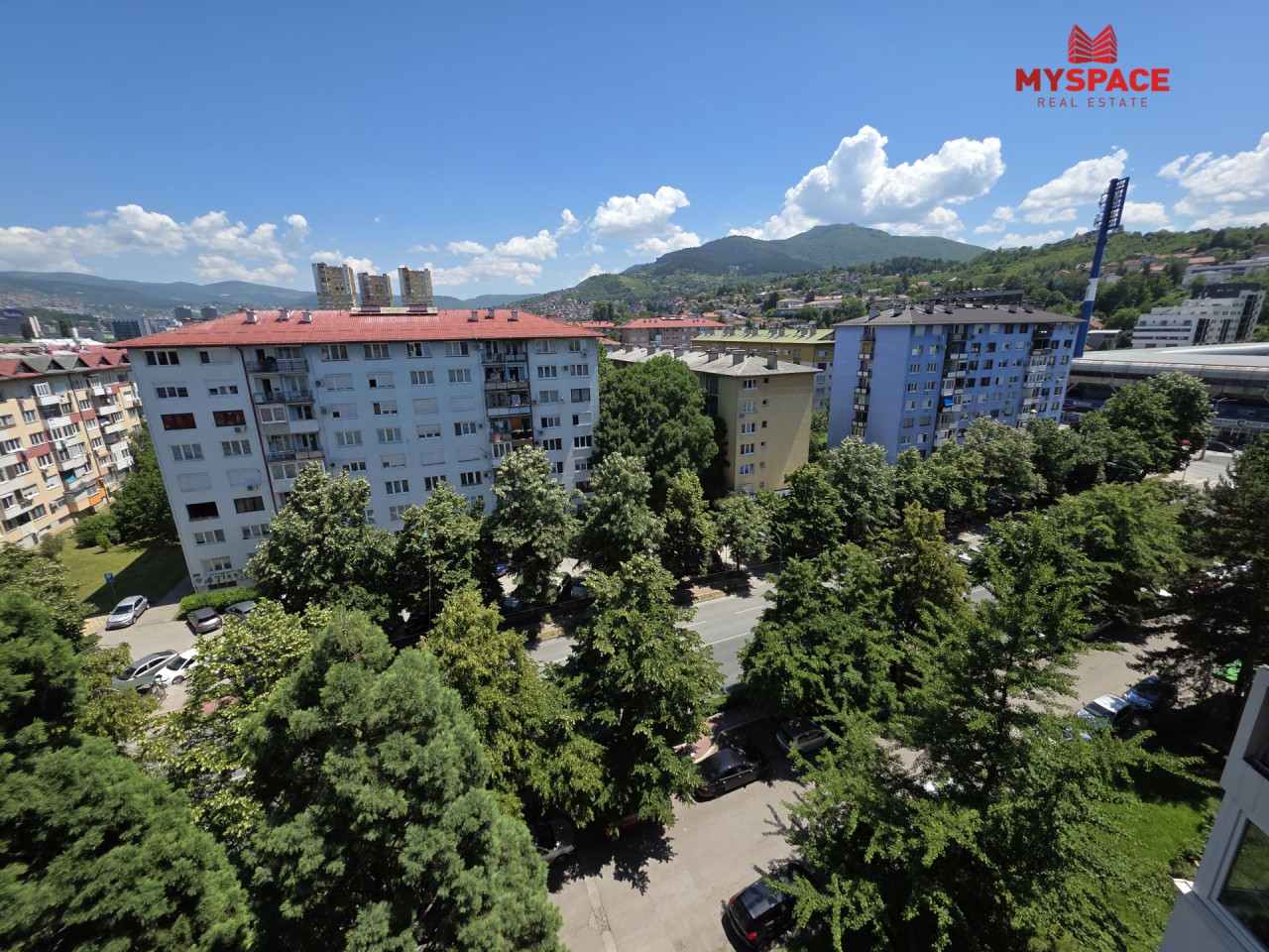 MY SPACE/ Stan/ Grbavica/ LORIS/ NAMJESTEN/ 78(80) m2 23