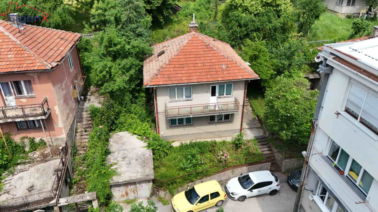 Sigenx prodaje kuću sa garažom/Centar/Mehmeda Handžića