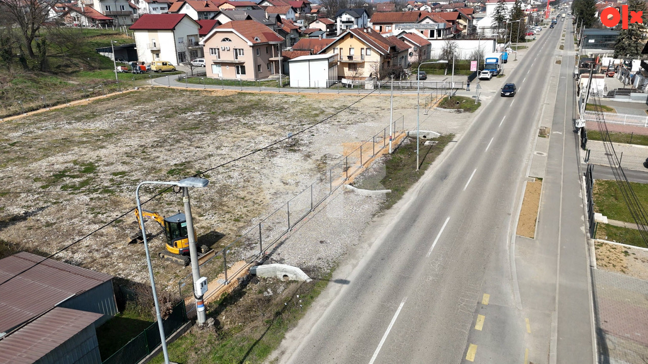 Izdajem plac parking kamiona autobusa auto plac stovariste 2