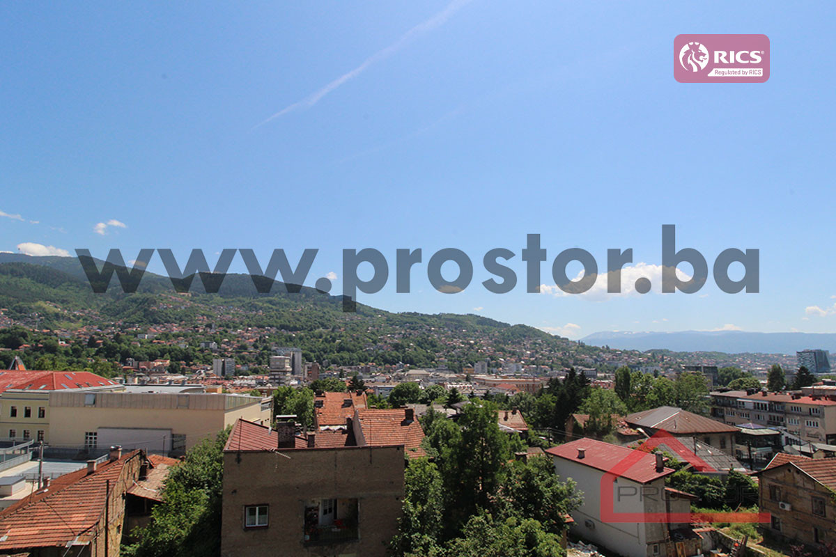 PROSTOR izdaje: Trosoban stan, 107m2, Mejtaš 8