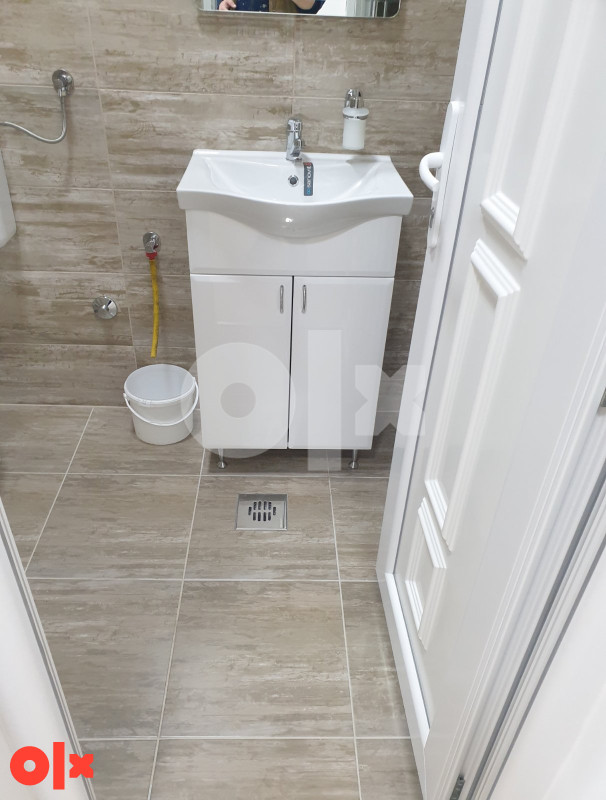 Izdajem Poslovni prostor Bijeljina 24m2 3