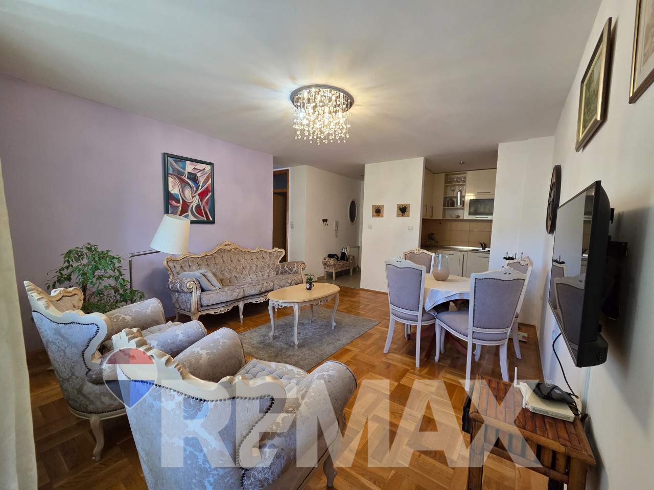 Trosoban kompletno opremljen stan 66m2, naselje S.Stepanovića