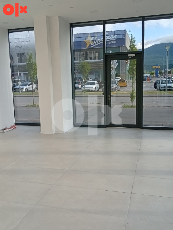 Poslovni prostor Bihać 80m2 3