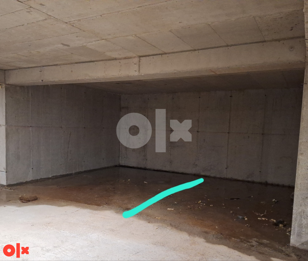 Izdajem parking mjesto + ostavu Mostar