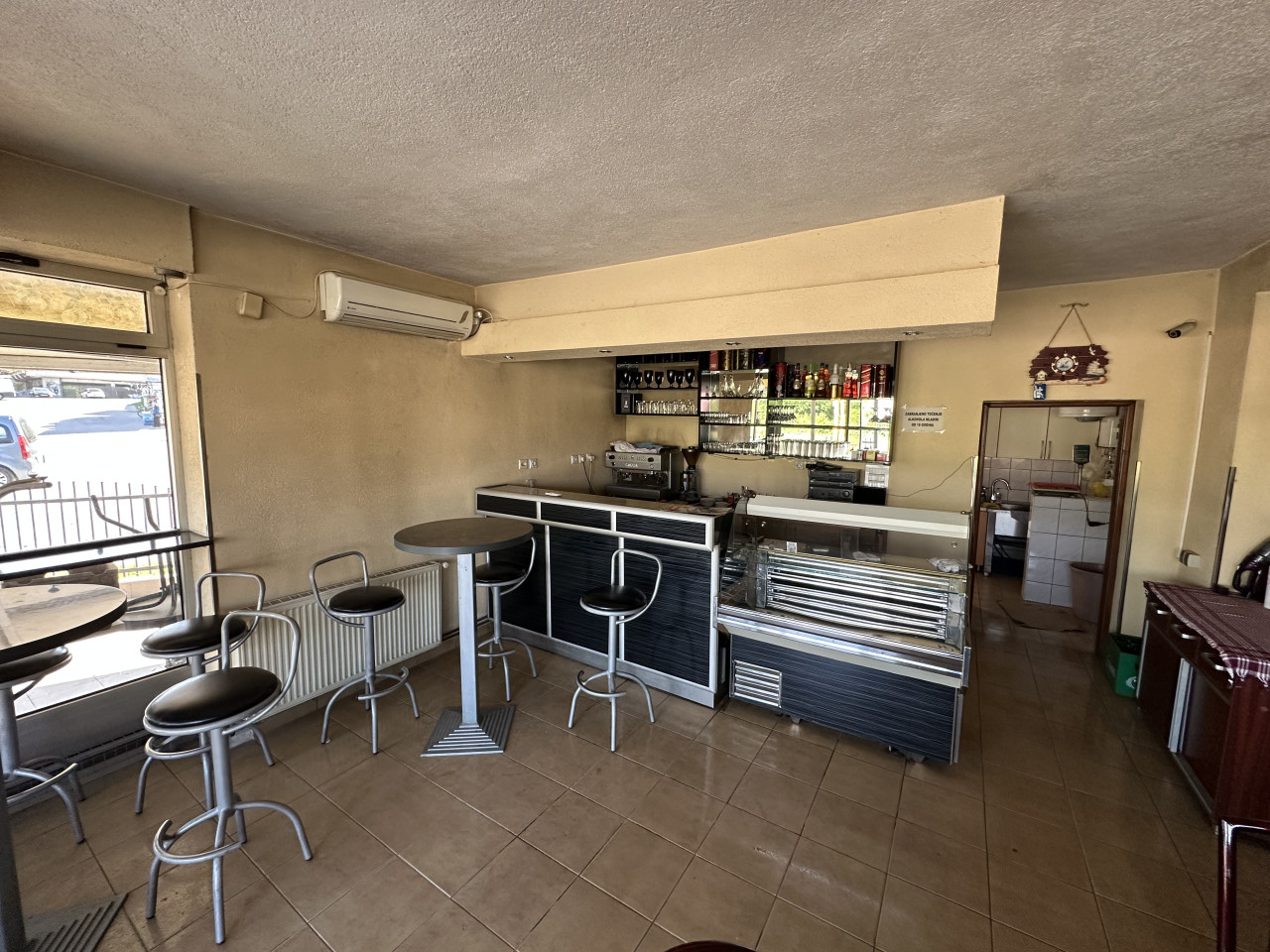 Restoran/rostiljnica u Zaluzanima - 80 m2 5
