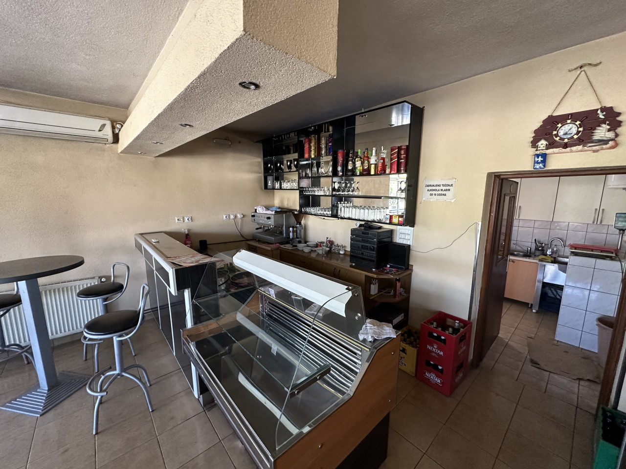 Restoran/rostiljnica u Zaluzanima - 80 m2 14
