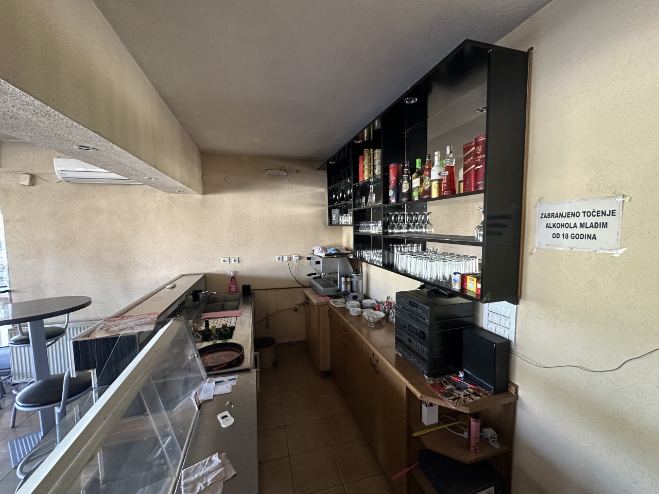 Restoran/rostiljnica u Zaluzanima - 80 m2 15