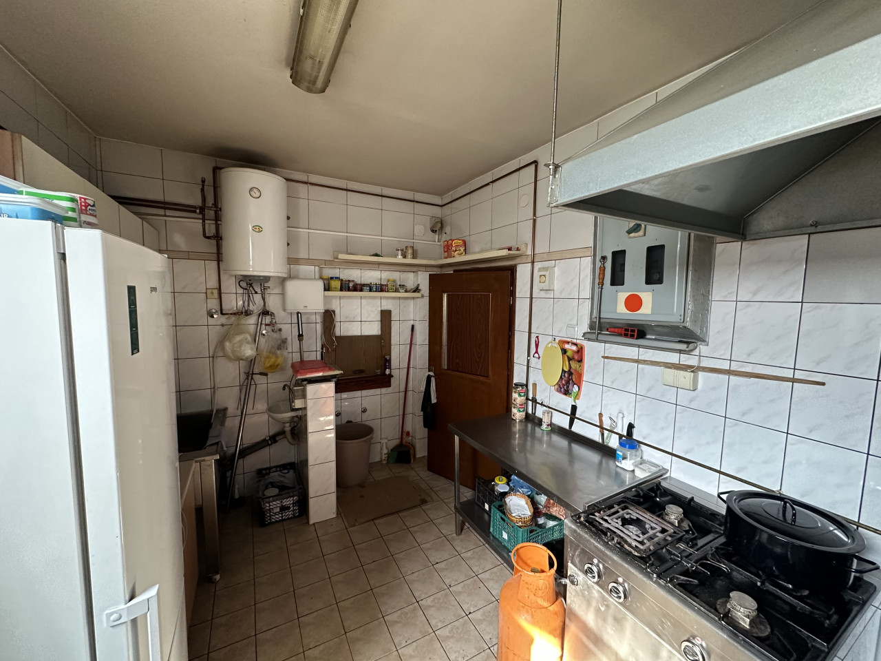 Restoran/rostiljnica u Zaluzanima - 80 m2 19