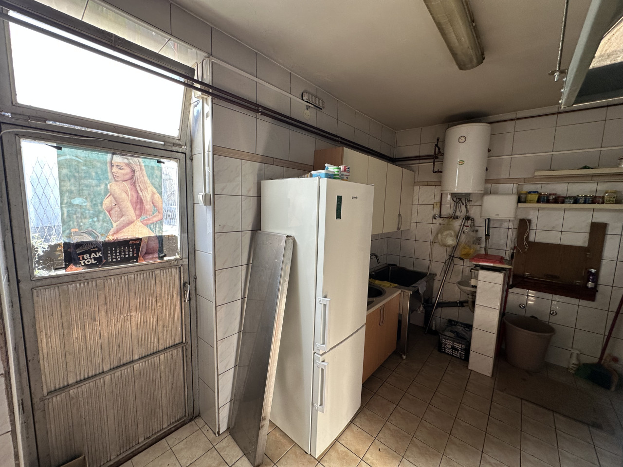 Restoran/rostiljnica u Zaluzanima - 80 m2 20