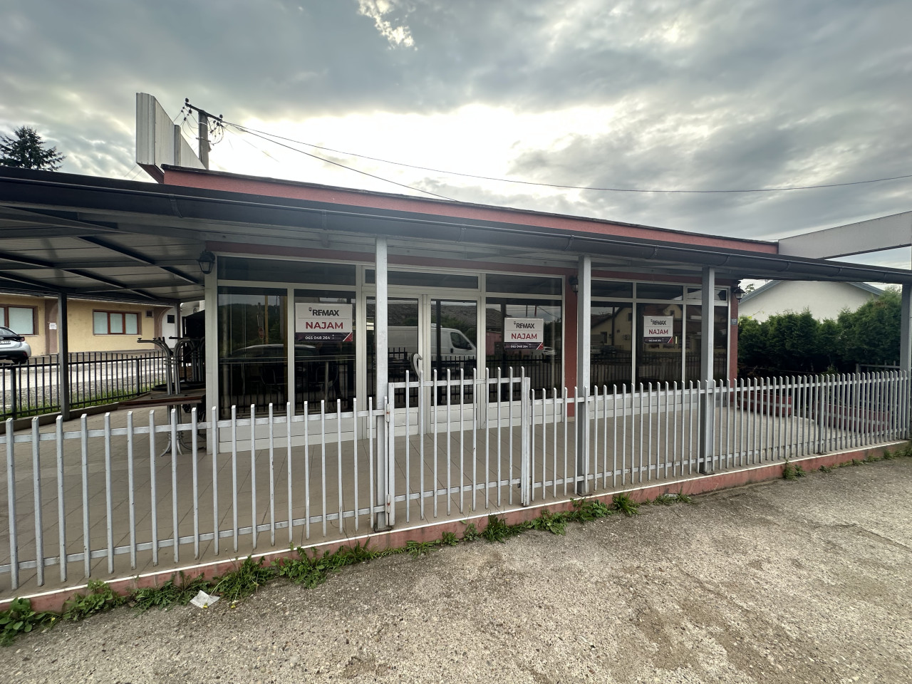Restoran/rostiljnica u Zaluzanima - 80 m2 33