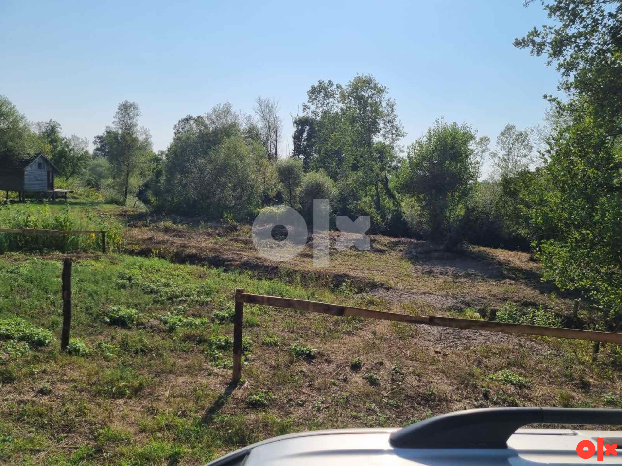 Plac kraj Ukrine , 100 metara od Doline Mira u Drijenu 3