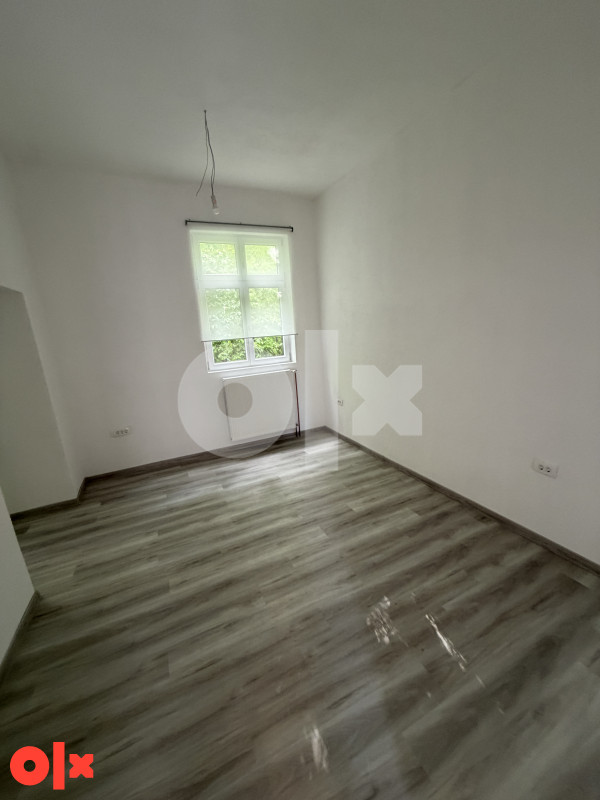 Poslovni prostor Bihać 8