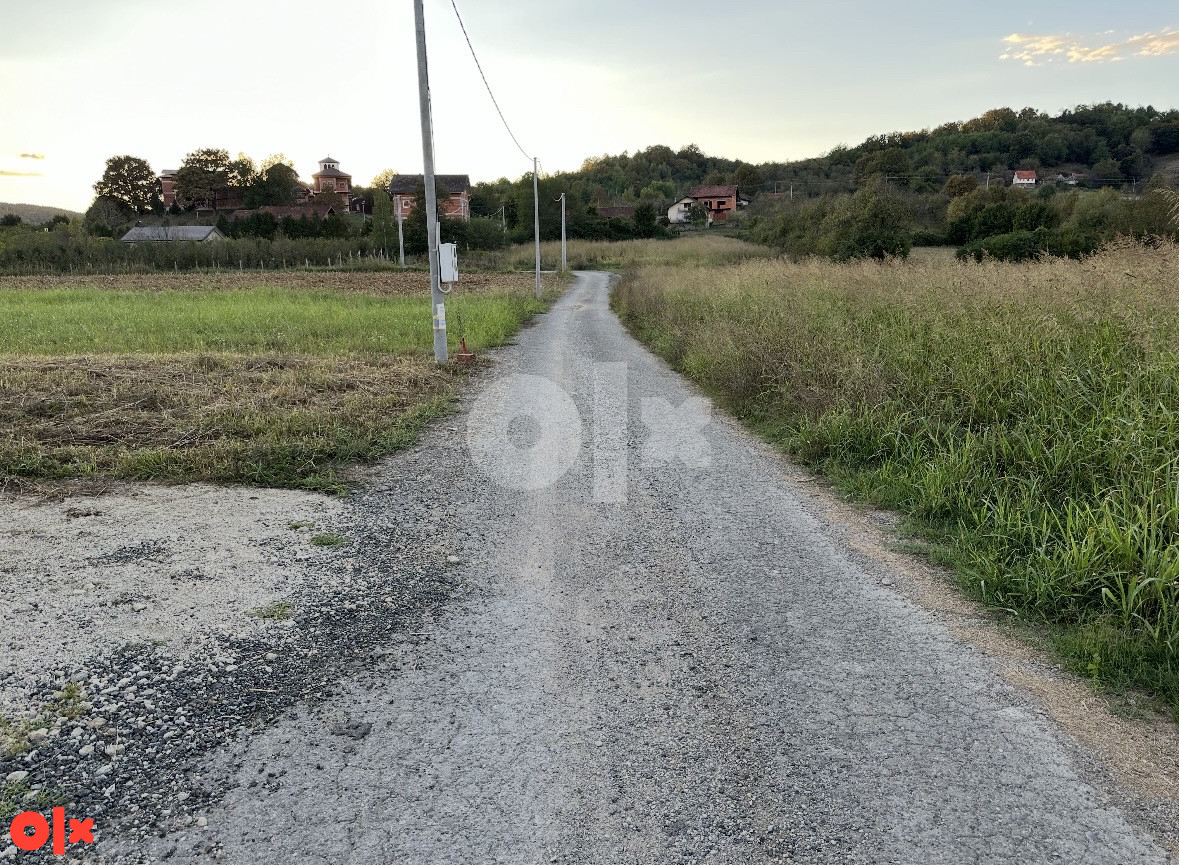 PRODAJE SE PLAC NA SANI 3
