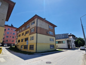Dvosoban stan Hrasno brdo prodaja