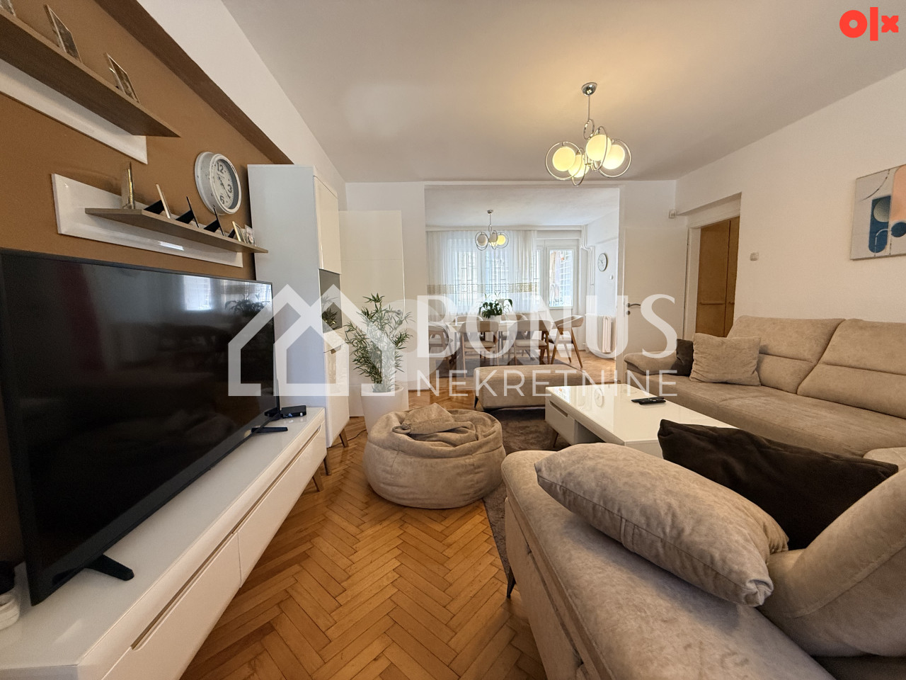 Trosoban stan, Talića brdo - centar, 87 m2 2