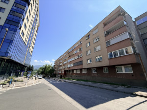 Trosoban stan, Talića brdo - centar, 87 m2