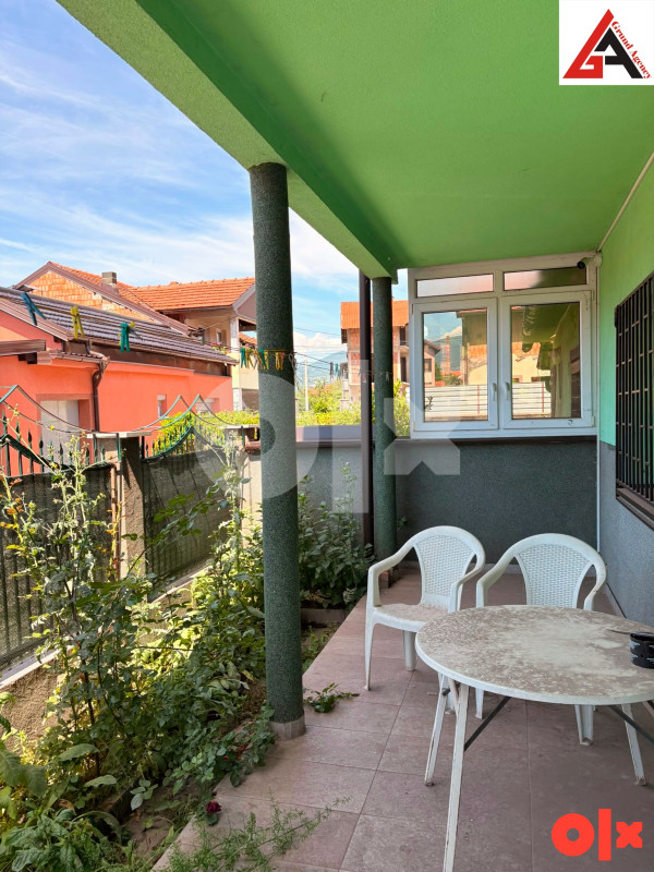 Kuća 102 m2 stambenog prostora i 140 m2 okućnice-(Pehare) Zenica 4