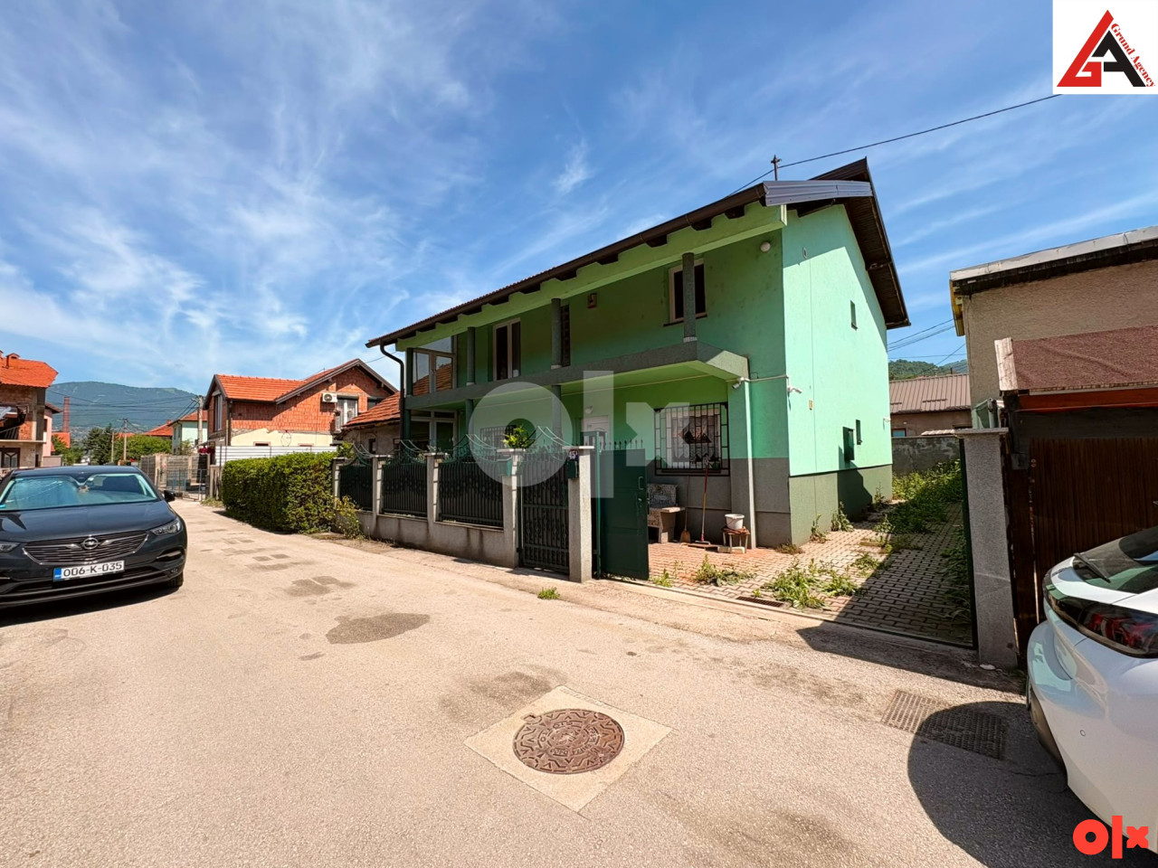 Kuća 102 m2 stambenog prostora i 140 m2 okućnice-(Pehare) Zenica 14