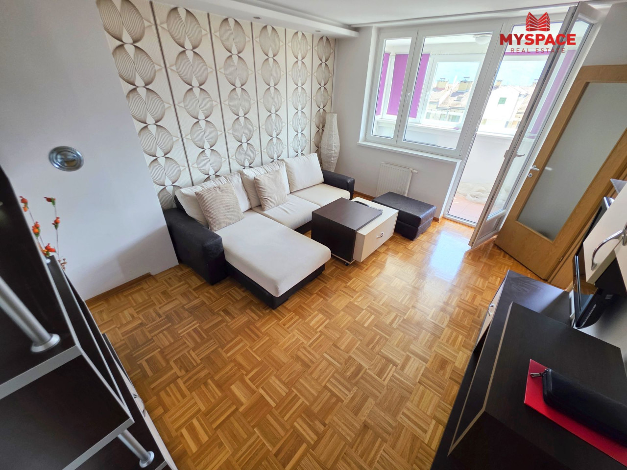 MY SPACE/ Stan/ Dobrinja 5/ NOVOGRADNJA/ NAMJESTEN/ 60 m2 3