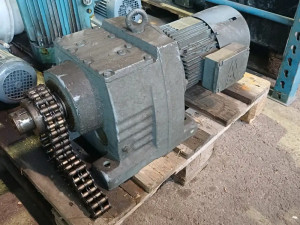 ELEKTRO MOTOR SA REDUKTOROM 1.5kW 17obrt.