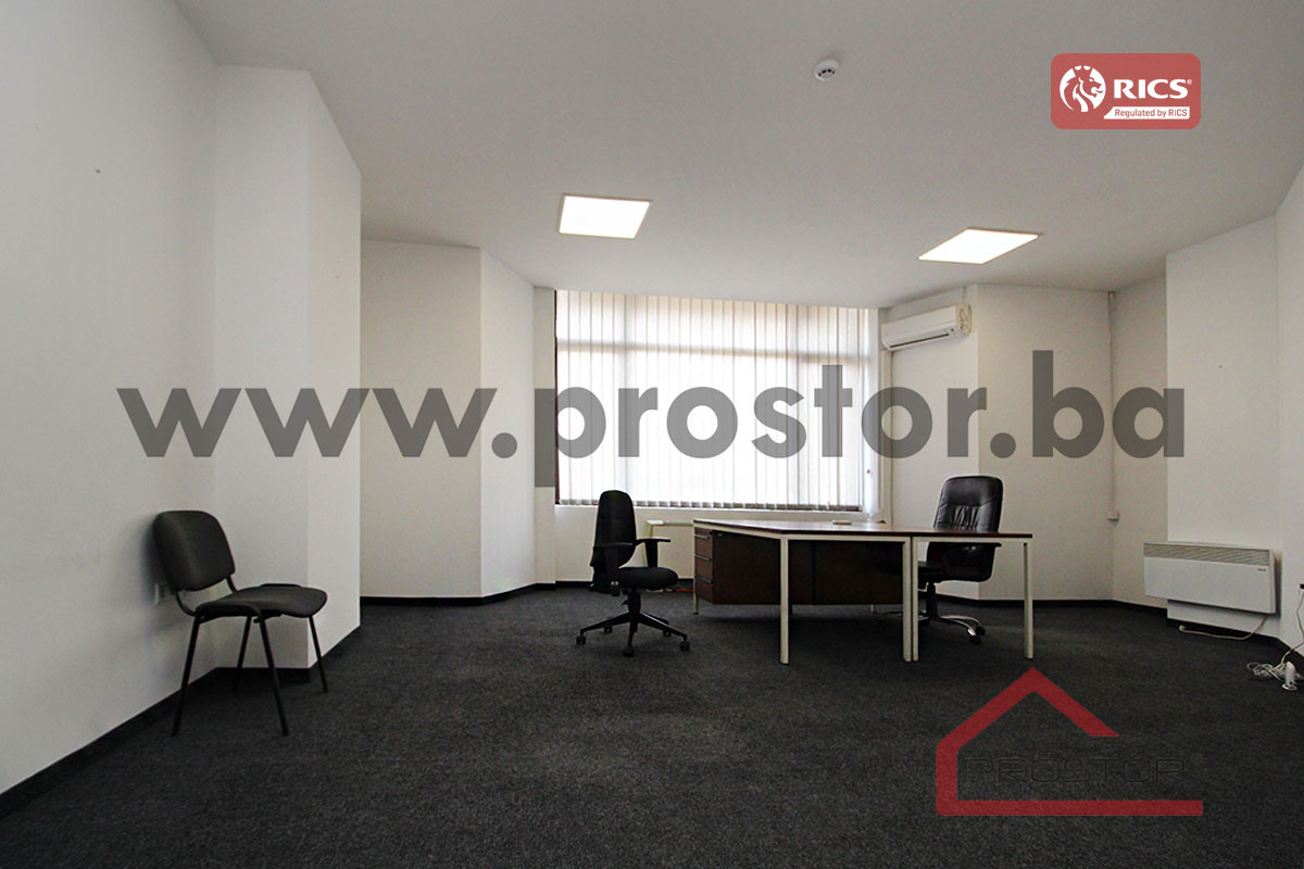 PROSTOR izdaje: Poslovni prostor 472m2, Centar 11