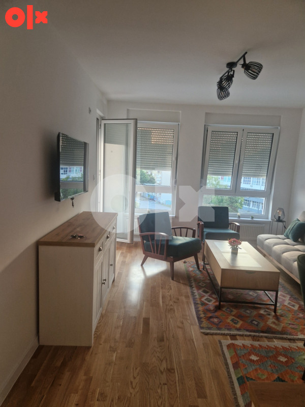 Stan Tuzla 45m2 2