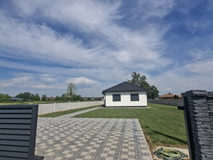 Vila sa bazenom, 1850 m2 parcela, Priječani, Banja Luka photo 2