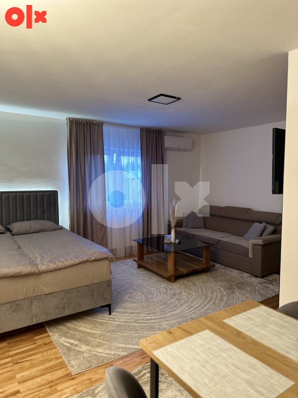 Stan na dan centar Bugojna apartman 060-318-8904 8