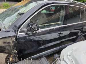 Vrata prednja lijeva vsw tiguan