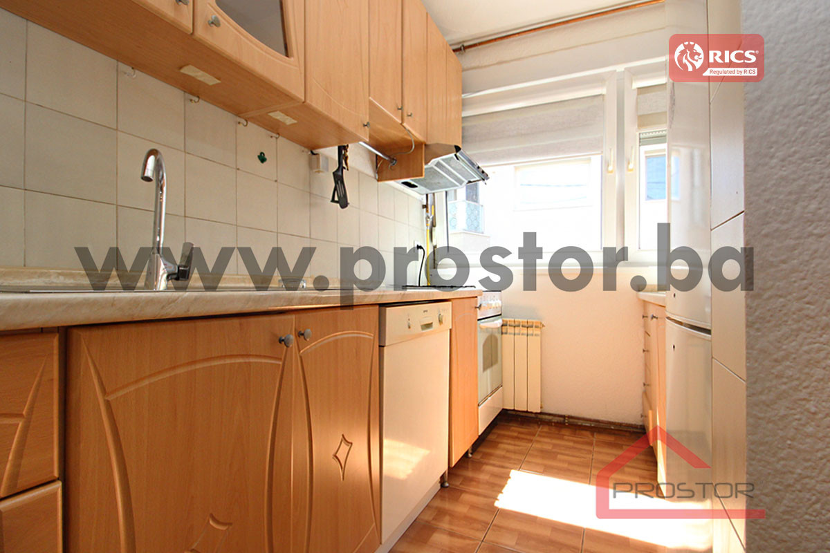 PROSTOR izdaje: Četverosoban stan, 100m2, Bjelave 3