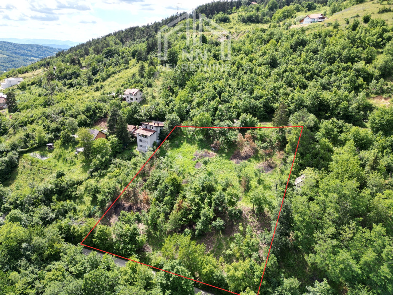 NN Nekretnine : Zemljište 3076m2 - Centar - Kromolj / Poljine