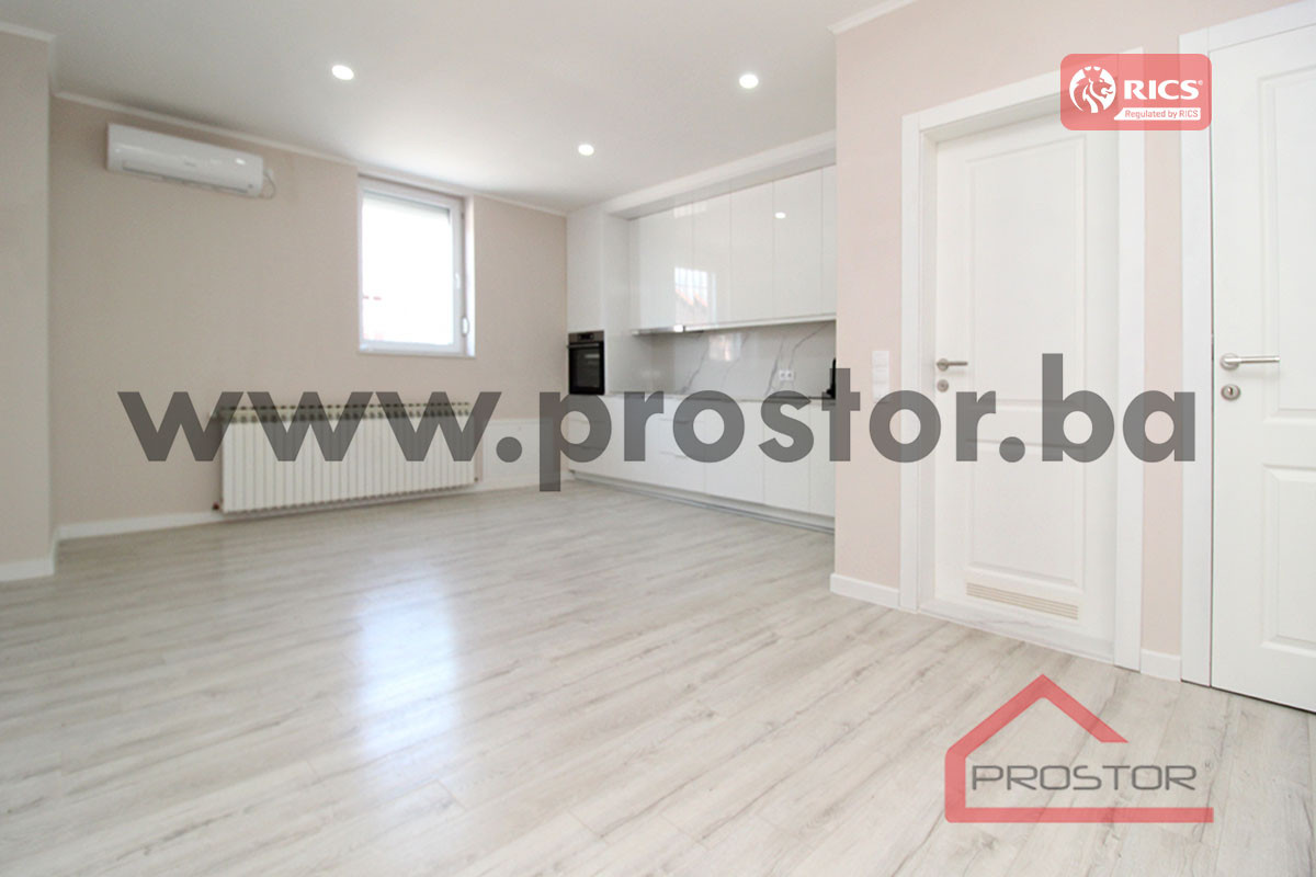 PROSTOR prodaje: Dvosoban stan, 101m2, Franjevačka, Stari Grad 11