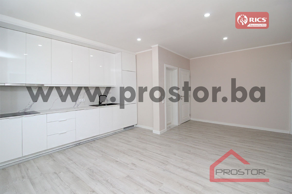 PROSTOR prodaje: Dvosoban stan, 101m2, Franjevačka, Stari Grad 12