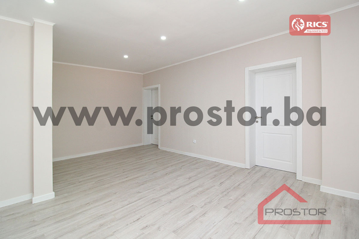 PROSTOR prodaje: Dvosoban stan, 101m2, Franjevačka, Stari Grad 13