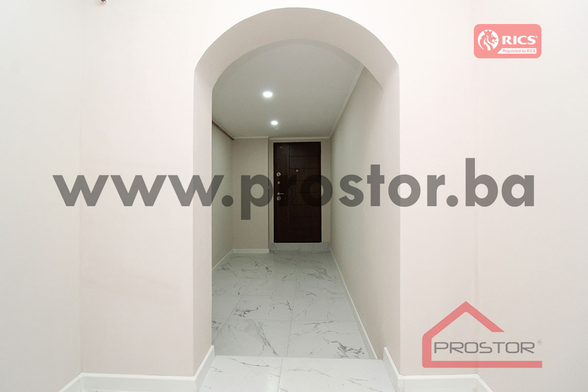 PROSTOR prodaje: Dvosoban stan, 101m2, Franjevačka, Stari Grad 16