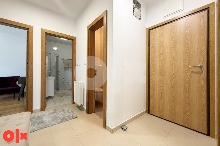 Vrlo lijep trosoban stan s garažom, Skenderija, Centar 9