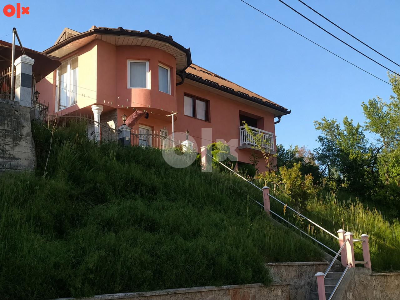KUĆA SA ZEMLJIŠTEM / Visoko,Podvinjci / PRODAJA