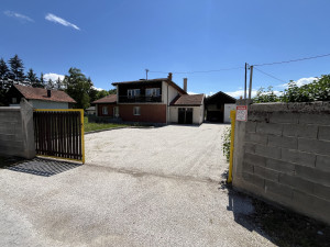Kuća Bugojno Sultanovići, ukupno sa objektima 600 m2